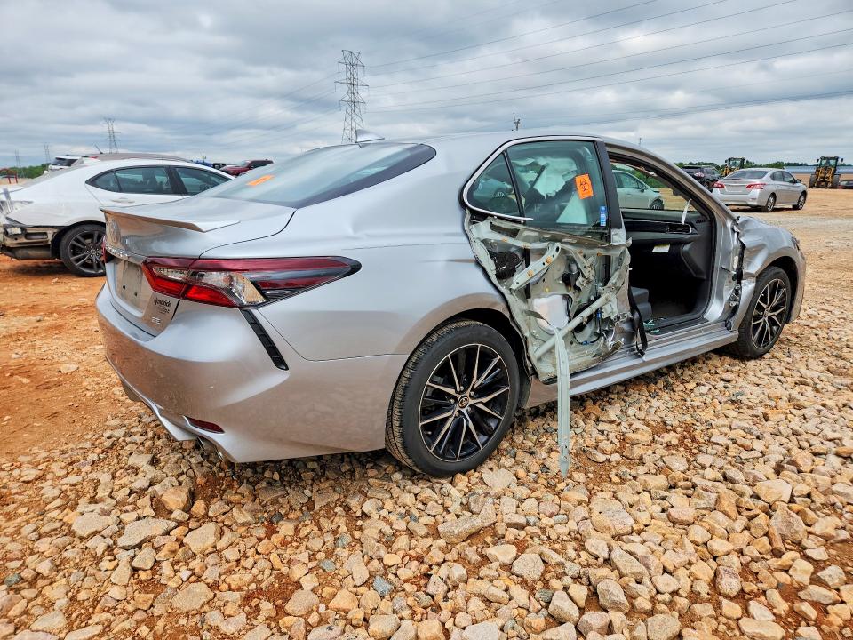 2024 Toyota Camry მანქანა იყიდება აუქციონზე, vin: 4T1G11AK6RU246327, აუქციონის ნომერი: 51617106