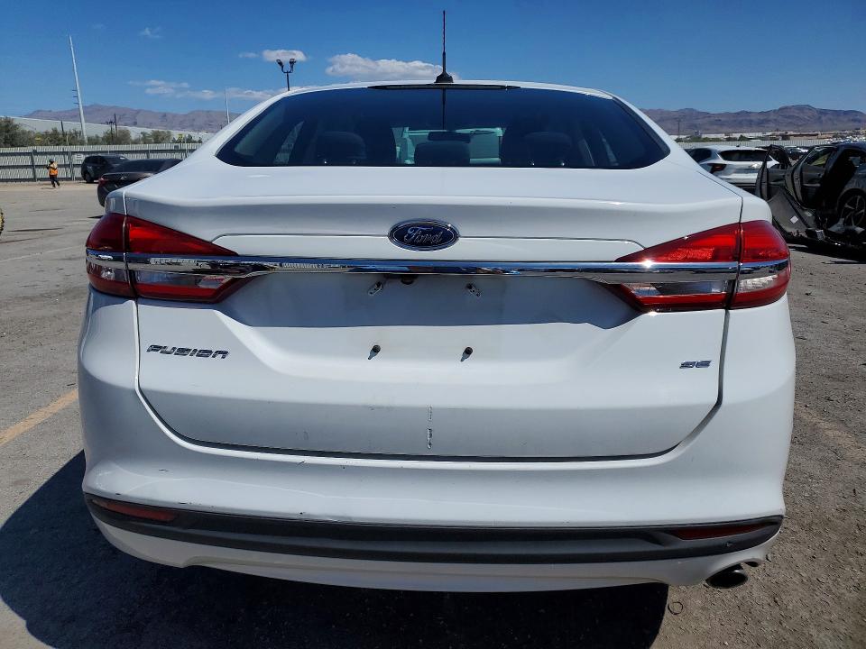 51813536 :رقم المزاد ، 3FA6P0H79HR215465 vin ، 2017 Ford Fusion مزاد بيع