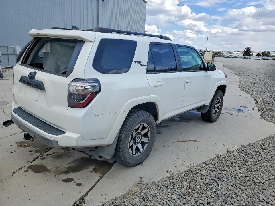 Aukcja sprzedaży 2022 Toyota 4runner, vin: JTERU5JR2N6044121, numer aukcji: 51658476