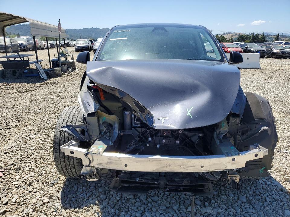 2024 Tesla Model Y მანქანა იყიდება აუქციონზე, vin: 7SAYGAEE3RF993584, აუქციონის ნომერი: 51889086