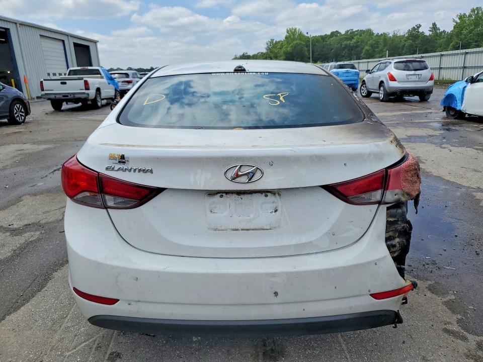 Продажа на аукционе авто 2016 Hyundai Elantra, vin: 5NPDH4AE2GH715354, номер лота: 51480966