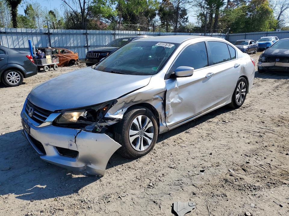 Продажа на аукционе авто 2015 Honda Accord, vin: 1HGCR2E35FA007628, номер лота: 49157676