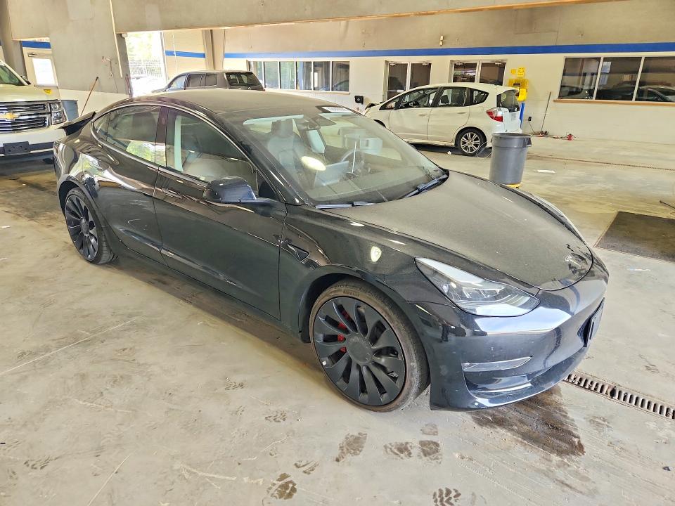 49449096 :رقم المزاد ، 5YJ3E1EC2PF468332 vin ، 2023 Tesla Model 3 مزاد بيع