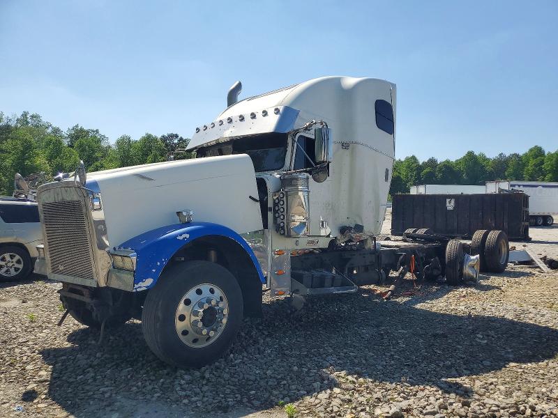Aukcja sprzedaży 2005 Freightliner Fld132, vin: 1FUJAPAV15DU99016, numer aukcji: 55642996