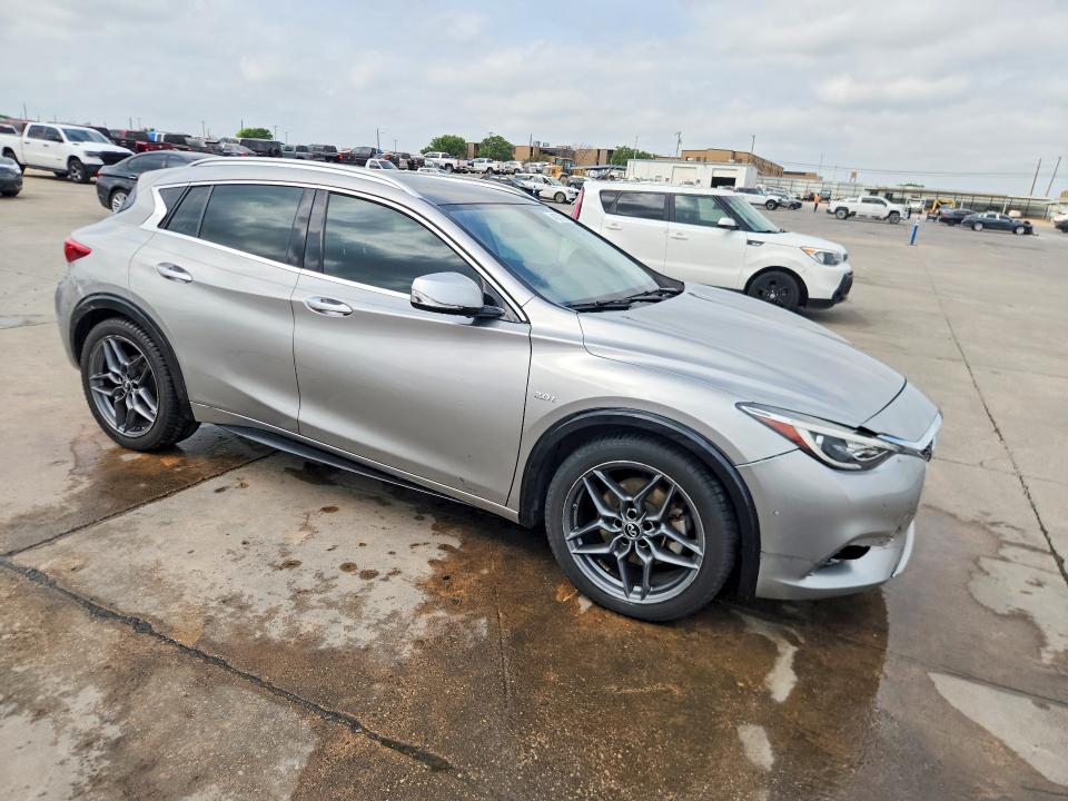 48270316 :رقم المزاد ، SJKCH5CP1JA044996 vin ، 2018 Infiniti Qx30 مزاد بيع