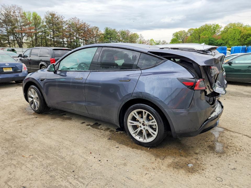 2023 Tesla Model Y მანქანა იყიდება აუქციონზე, vin: 7SAYGDED0PF923272, აუქციონის ნომერი: 51520826
