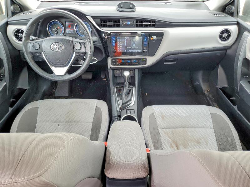 50597306 :رقم المزاد ، 2T1BURHE9HC779353 vin ، 2017 Toyota Corolla مزاد بيع