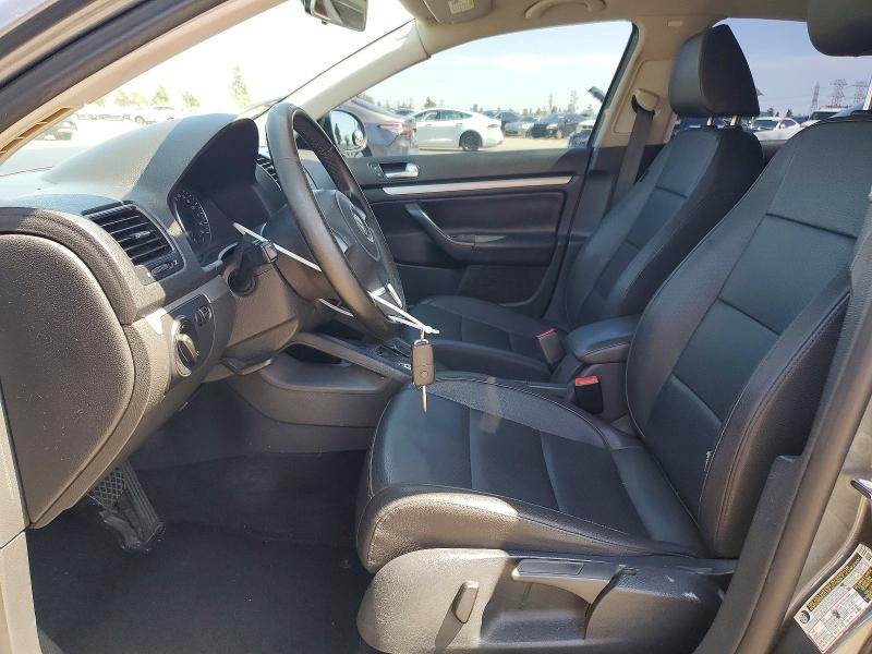 2010 Volkswagen Jetta მანქანა იყიდება აუქციონზე, vin: 3VWAZ7AJ2AM131193, აუქციონის ნომერი: 51571566