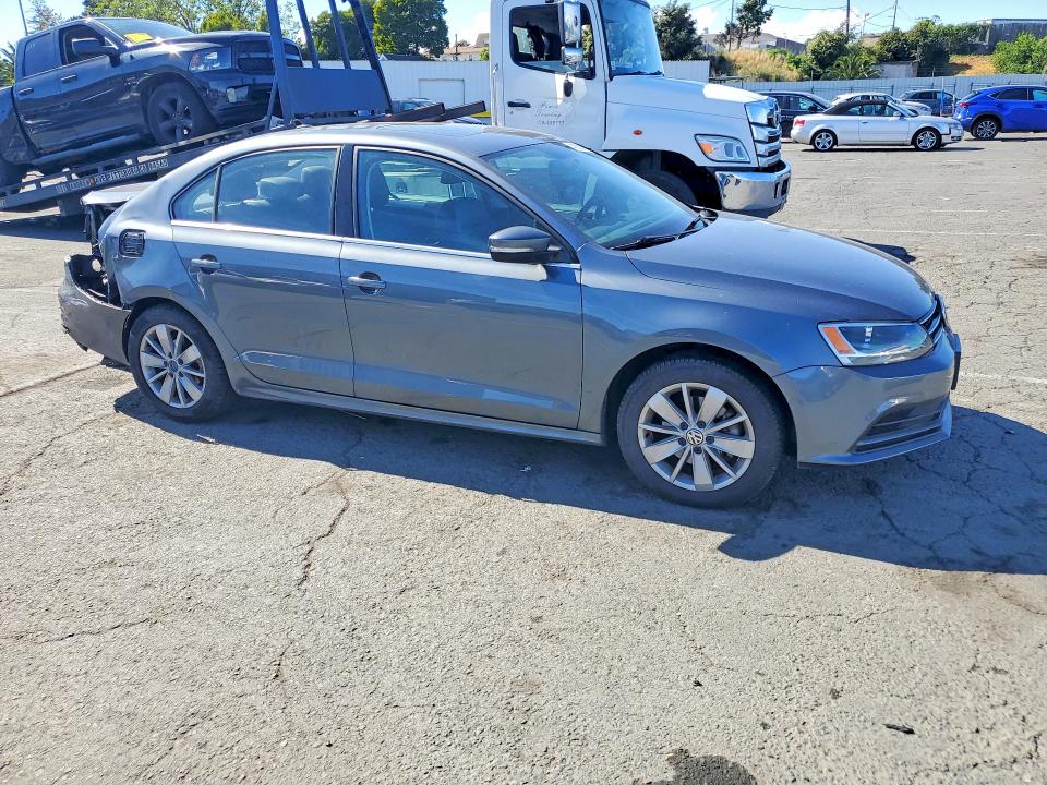 Продажа на аукционе авто 2016 Volkswagen Jetta, vin: 3VWD67AJ1GM408172, номер лота: 49101016