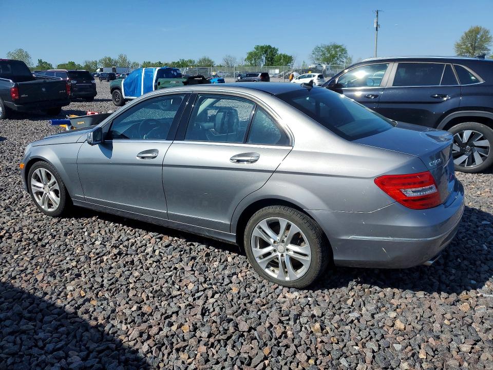 51333126 :رقم المزاد ، WDDGF8BBXCR211044 vin ، 2012 Mercedes-benz C مزاد بيع