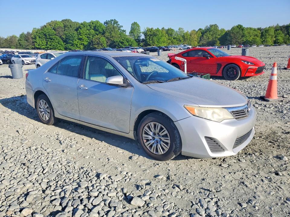 50795646 :رقم المزاد ، 4T1BF1FK3CU501642 vin ، 2012 Toyota Camry مزاد بيع