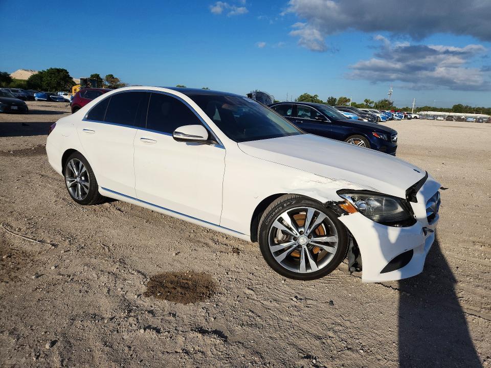 2016 Mercedes-benz C მანქანა იყიდება აუქციონზე, vin: WDDWF4JB2GR140823, აუქციონის ნომერი: 50604046