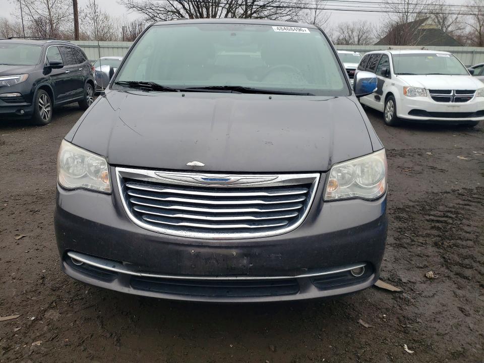 48468496 :رقم المزاد ، 2C4RC1CG8FR514805 vin ، 2015 Chrysler Town & Country مزاد بيع