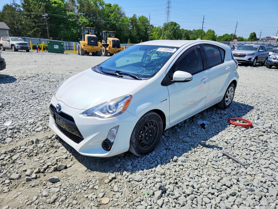 51109946 :رقم المزاد ، JTDKDTB34F1577705 vin ، 2015 Toyota Prius C مزاد بيع