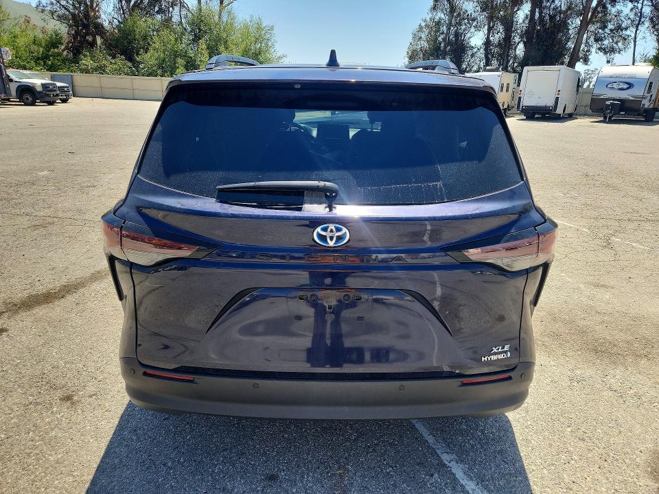 51985176 :رقم المزاد ، 5TDYRKEC2RS194516 vin ، 2024 Toyota Sienna مزاد بيع