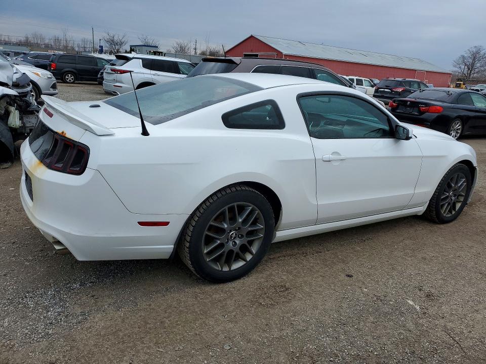 Продаж на аукціоні авто 2014 Ford Mustang 2dr, vin: 1ZVBP8AM8E5323384, номер лоту: 48687356