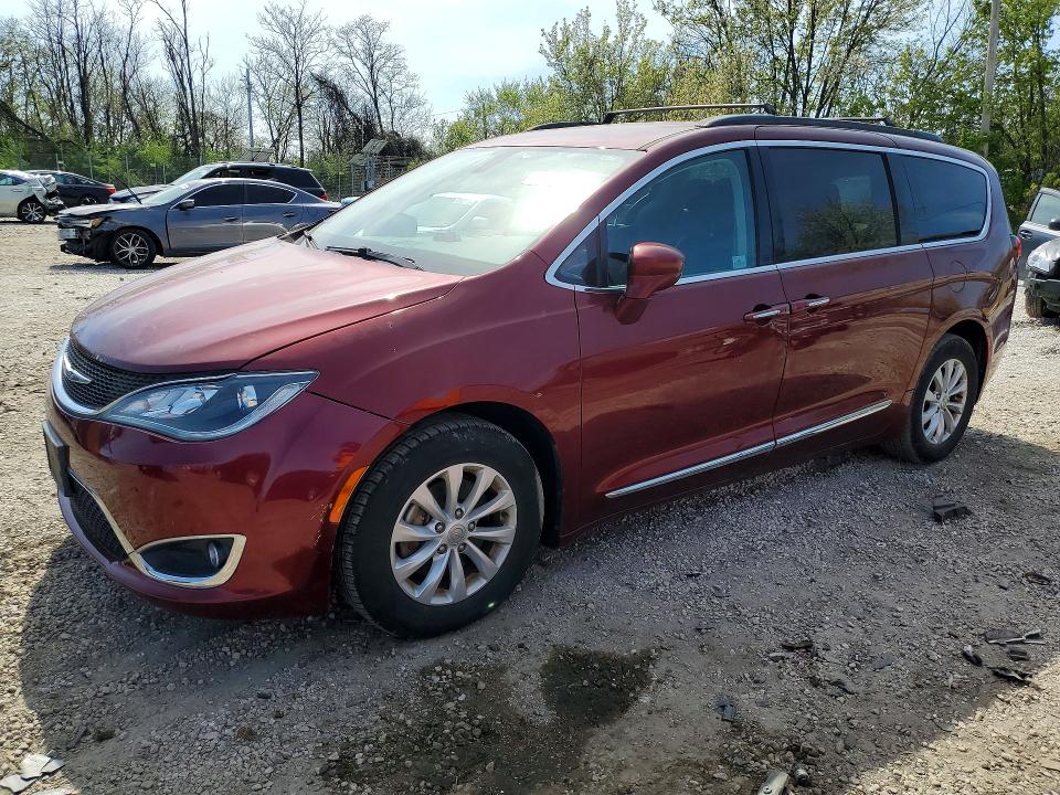 49010186 :رقم المزاد ، 2C4RC1BG1HR654411 vin ، 2017 Chrysler Pacifica مزاد بيع
