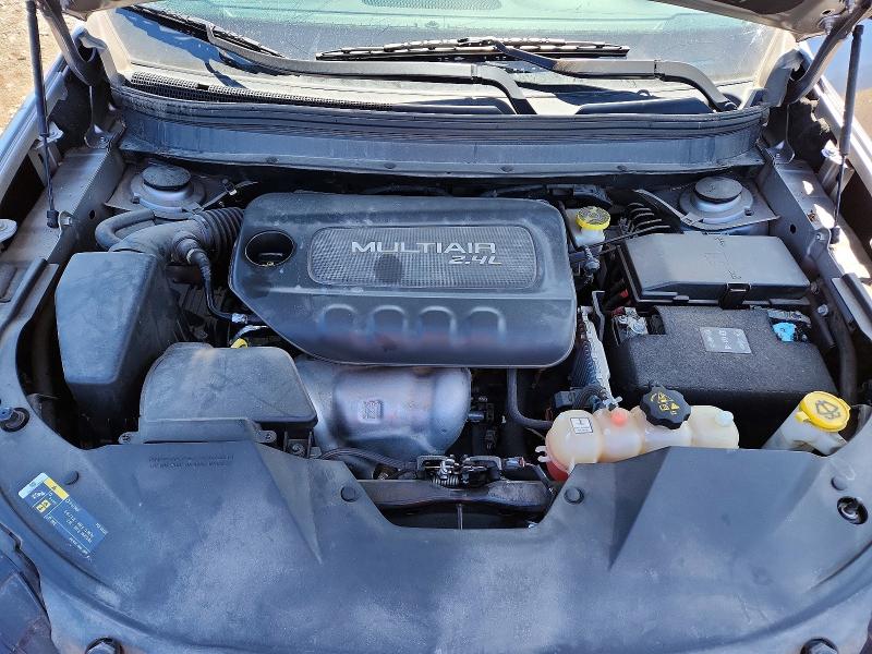 49988966 :رقم المزاد ، 1C4PJLCB7KD128550 vin ، 2019 Jeep Cherokee مزاد بيع