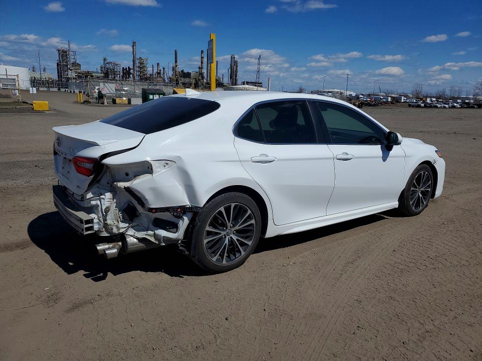 Продаж на аукціоні авто 2018 Toyota Camry, vin: 4T1B11HK1JU566532, номер лоту: 50947046