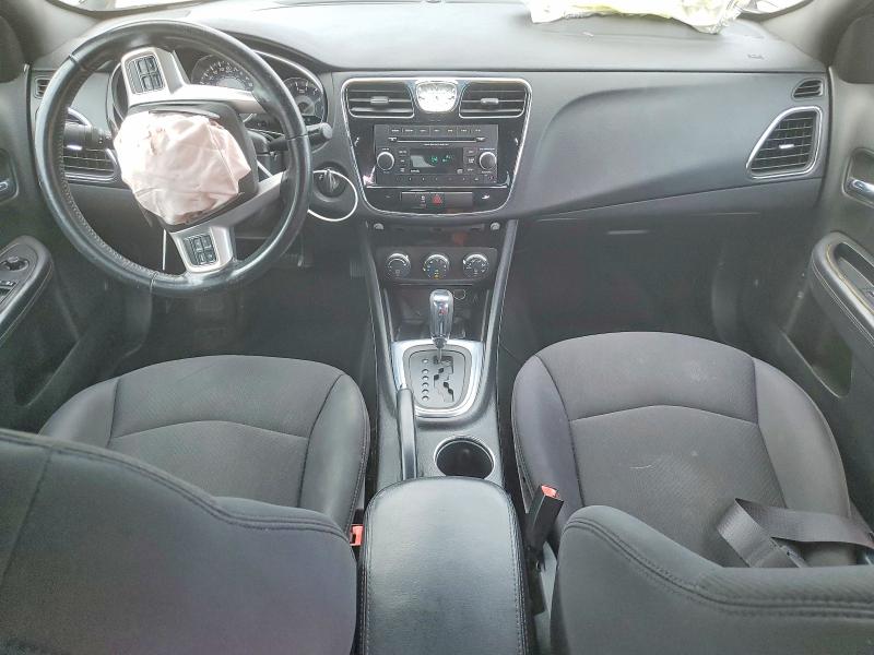 Продаж на аукціоні авто 2014 Chrysler 200, vin: 1C3CCBBB5EN159383, номер лоту: 49070946