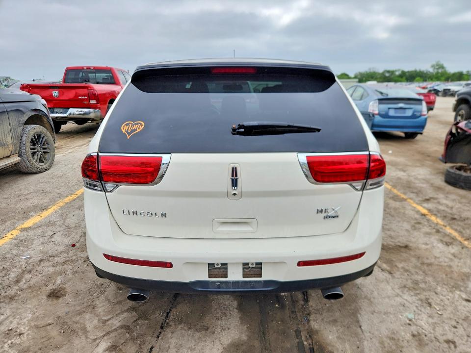 49584786 :رقم المزاد ، 2LMDJ8JKXCBL10804 vin ، 2012 Lincoln Townhouse Mkx مزاد بيع