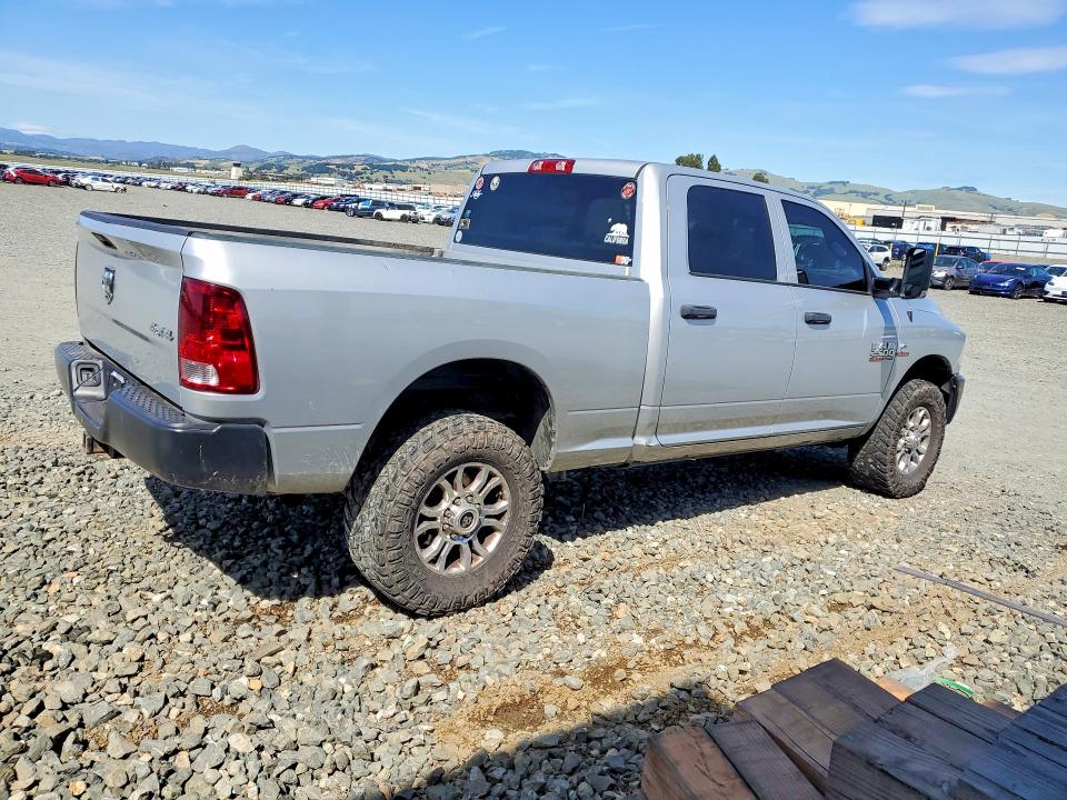 Продажа на аукционе авто 2017 Ram 2500, vin: 3C6UR5CL1HG740469, номер лота: 49685256