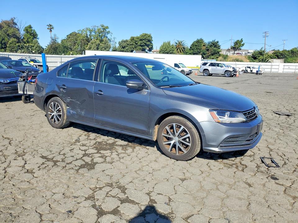 Продаж на аукціоні авто 2018 Volkswagen Jetta, vin: 3VWDB7AJ8JM233213, номер лоту: 51161956