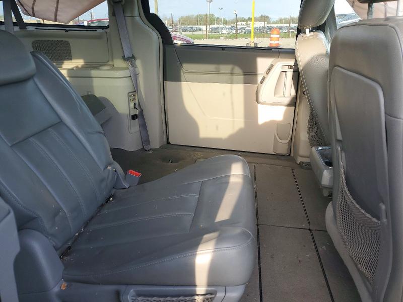 2010 Chrysler Town & Country მანქანა იყიდება აუქციონზე, vin: 2A4RR5DX2AR140862, აუქციონის ნომერი: 48225196