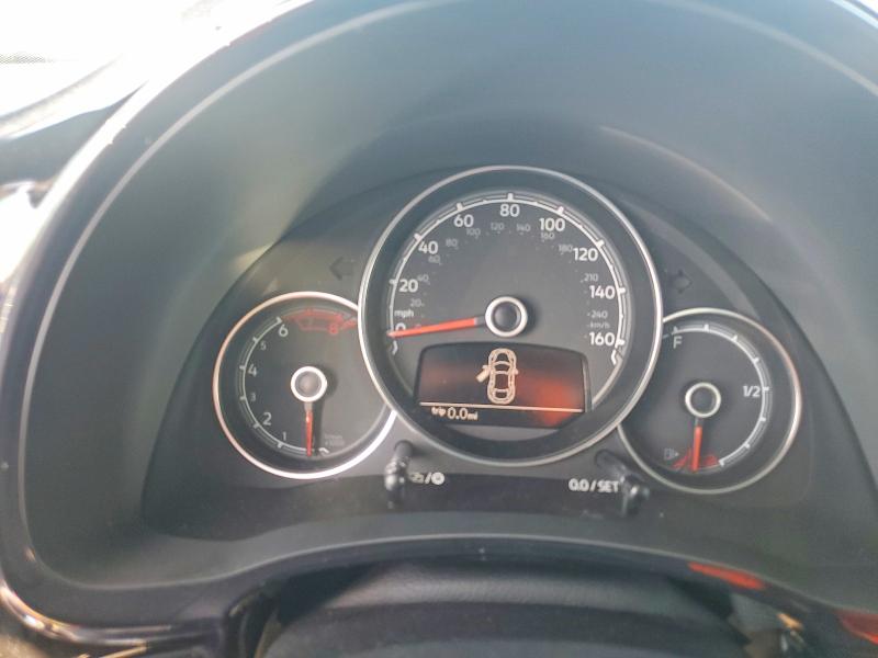 2019 Volkswagen Beetle მანქანა იყიდება აუქციონზე, vin: 3VWFD7AT8KM719672, აუქციონის ნომერი: 50446546