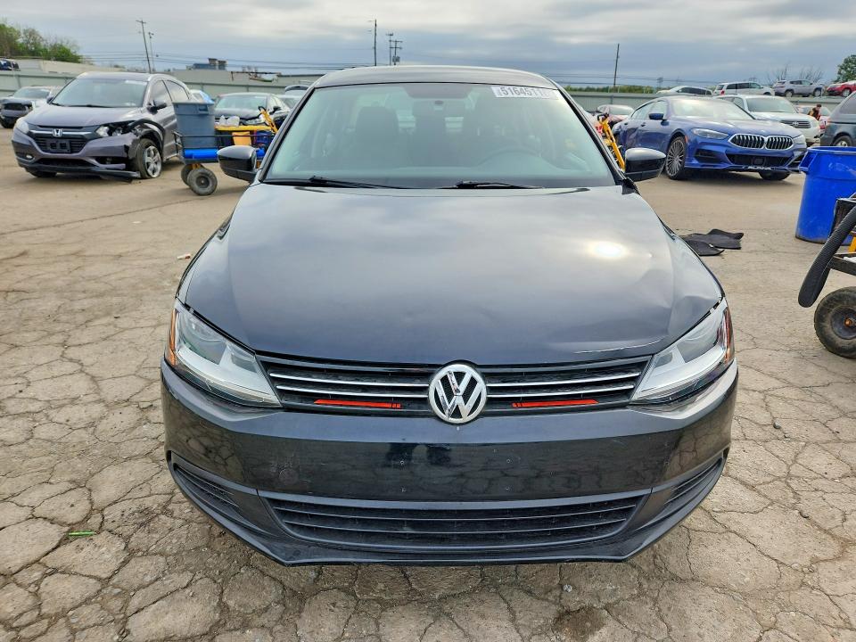 51645116 :رقم المزاد ، 3VW2B7AJ4HM270793 vin ، 2017 Volkswagen Jetta مزاد بيع
