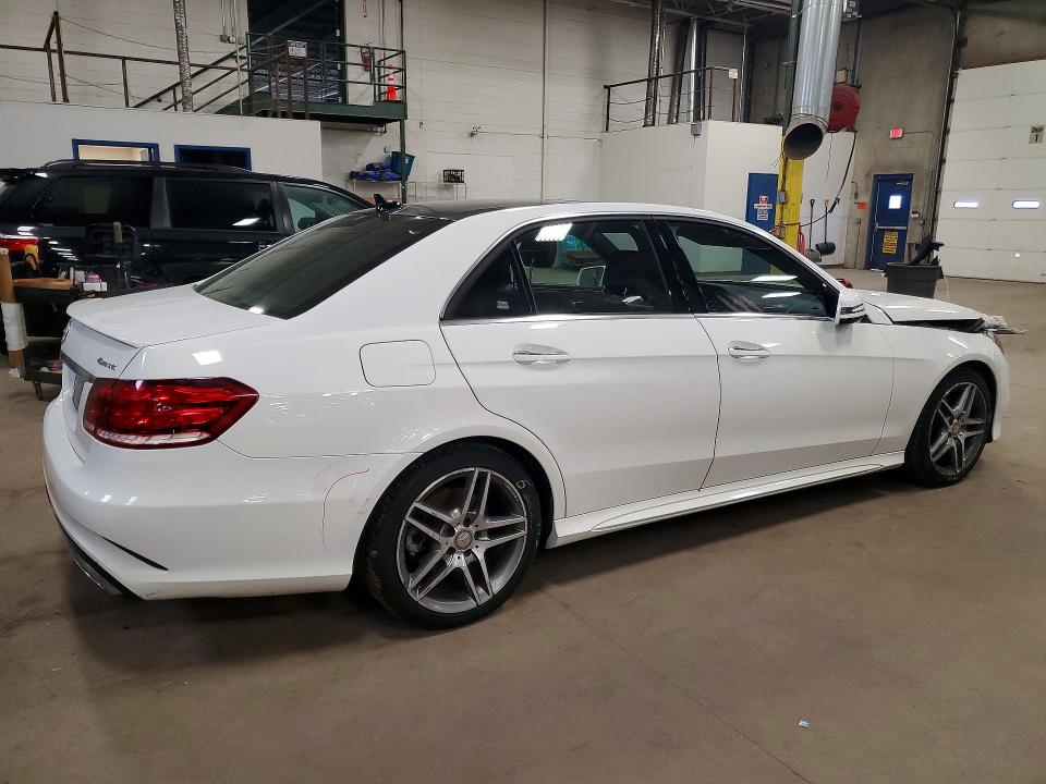 Продажа на аукционе авто 2015 Mercedes-benz E, vin: WDDHF8JB6FB164727, номер лота: 49927756