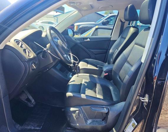 Продажа на аукционе авто 2012 Volkswagen Tiguan, vin: WVGBV7AX0CW608564, номер лота: 49933516