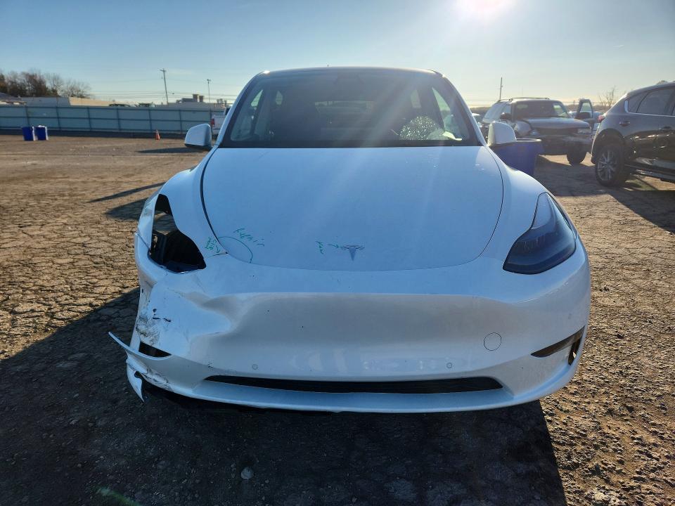 48444706 :رقم المزاد ، 7SAYGDEE0NF459132 vin ، 2022 Tesla Model Y مزاد بيع