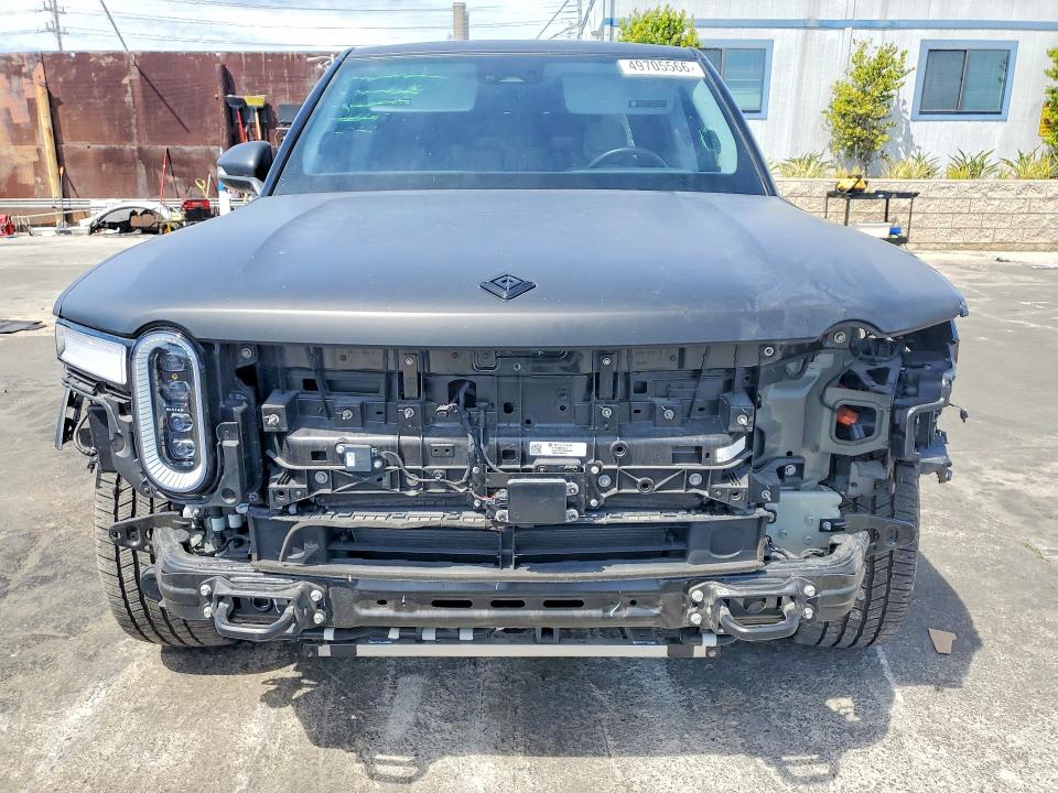 49705566 :رقم المزاد ، 7PDSGABA1PN028086 vin ، 2023 Rivian R1s مزاد بيع