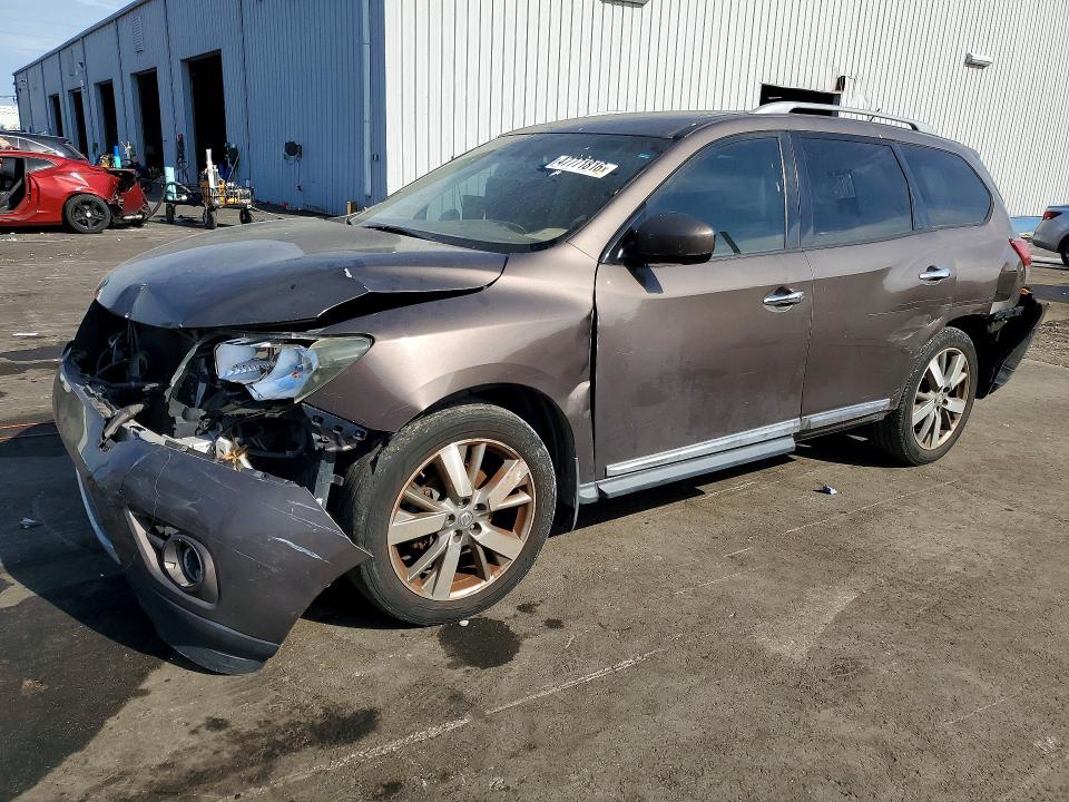 Продажа на аукционе авто 2015 Nissan Pathfinder, vin: 5N1AR2MNXFC664076, номер лота: 47771816