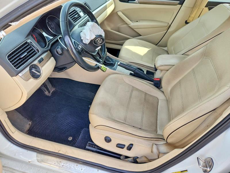 2016 Volkswagen Passat მანქანა იყიდება აუქციონზე, vin: 1VWBT7A31GC005618, აუქციონის ნომერი: 51001516