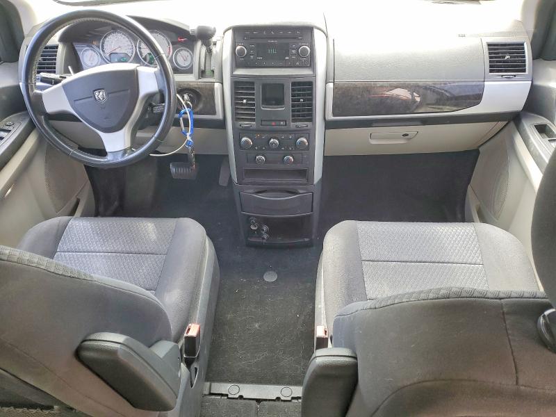 Продаж на аукціоні авто 2010 Dodge Grand Caravan, vin: 2D4RN5D1XAR268704, номер лоту: 49076236