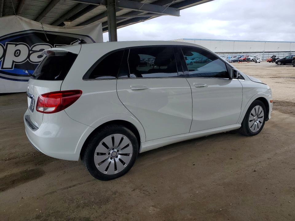 49573396 :رقم المزاد ، WDDVP9AB7HJ013278 vin ، 2017 Mercedes-benz B مزاد بيع