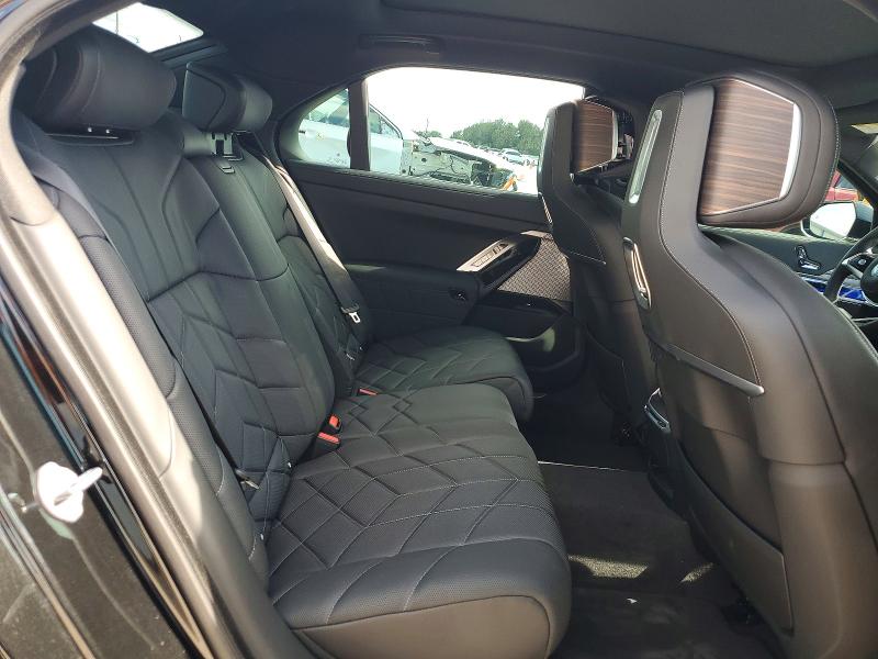 49442736 :رقم المزاد ، WBY43EJ06SCU88715 vin ، 2025 Bmw I7 مزاد بيع