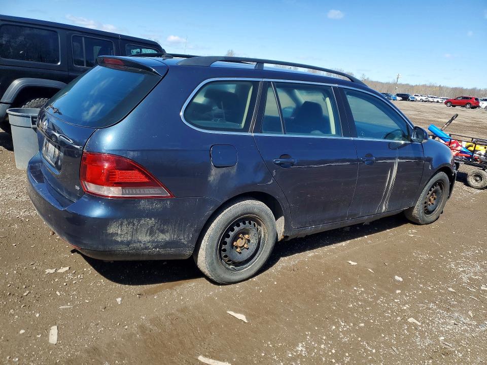 2010 Volkswagen Jetta მანქანა იყიდება აუქციონზე, vin: 3VWKX7AJ1AM674755, აუქციონის ნომერი: 50249046