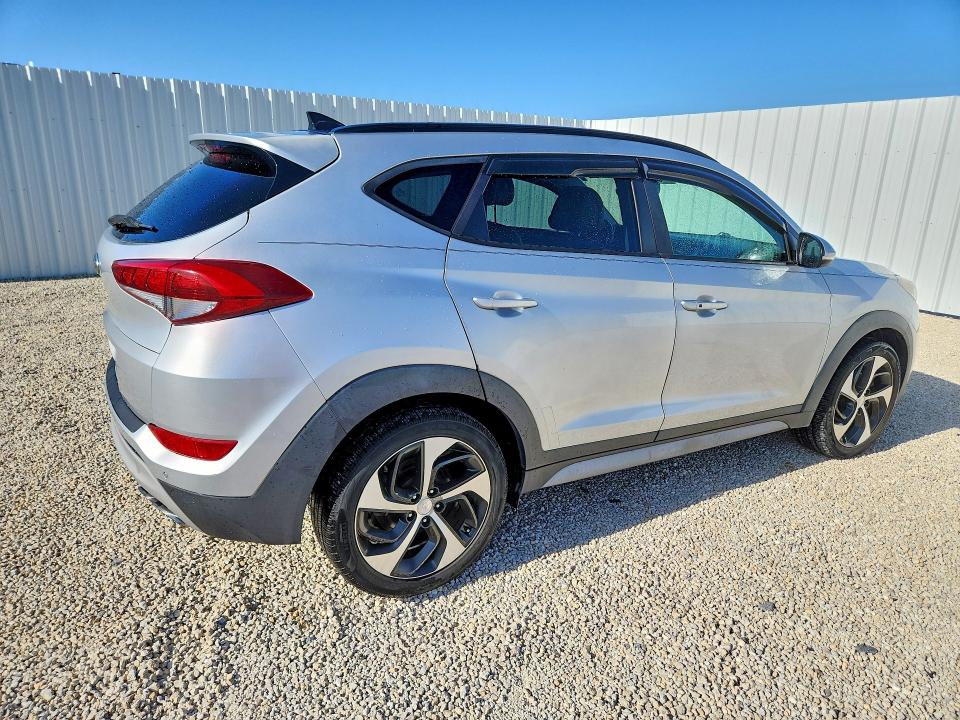 Продажа на аукционе авто 2018 Hyundai Tucson, vin: KM8J33A2XJU680265, номер лота: 50621476
