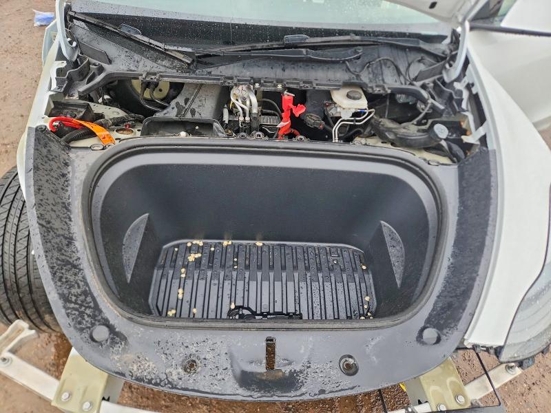 48486206 :رقم المزاد ، 7SAYGAEE5PF789981 vin ، 2023 Tesla Model Y مزاد بيع
