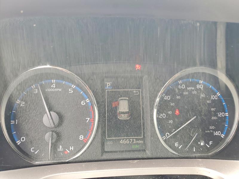 Aukcja sprzedaży 2018 Toyota Rav4, vin: JTMYFREV6JJ748922, numer aukcji: 52003106