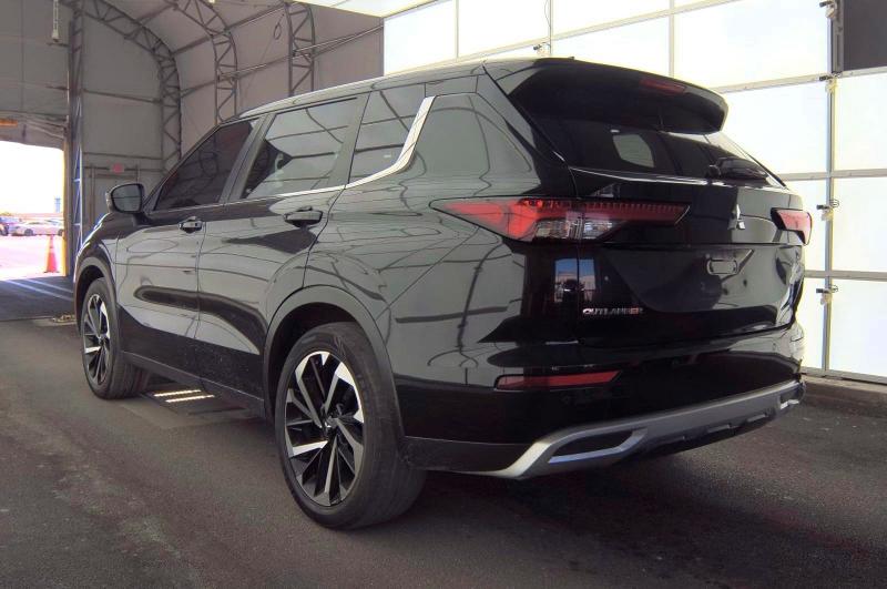 Продаж на аукціоні авто 2023 Mitsubishi Outlander, vin: JA4J3UA80PZ047228, номер лоту: 49632486
