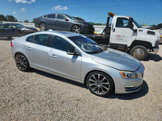 49647736 :رقم المزاد ، YV140MFK6F2367137 vin ، 2015 Volvo S60 مزاد بيع