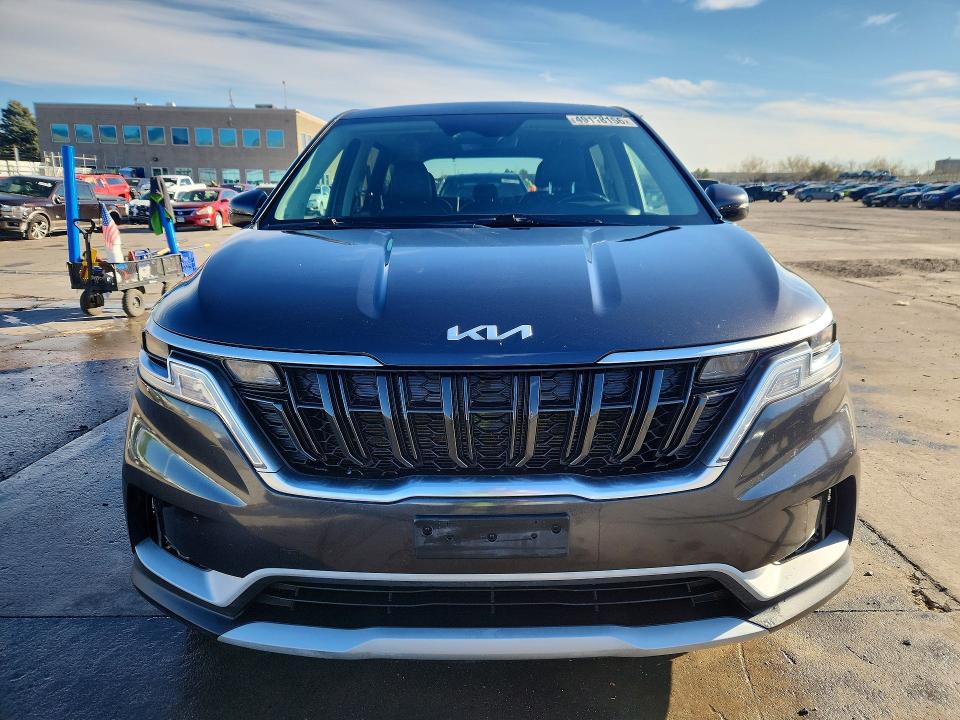 Продаж на аукціоні авто 2022 Kia Carnival, vin: KNDNB4H38N6132532, номер лоту: 49118156