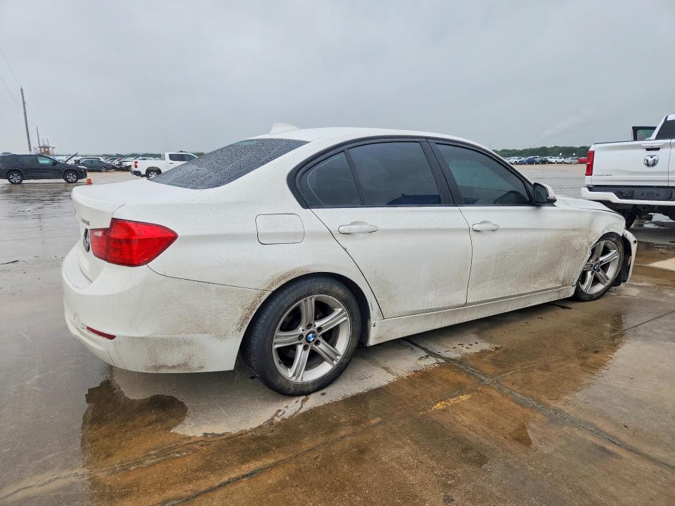 52083406 :رقم المزاد ، WBA3B5G51FNS16213 vin ، 2015 Bmw 328 مزاد بيع