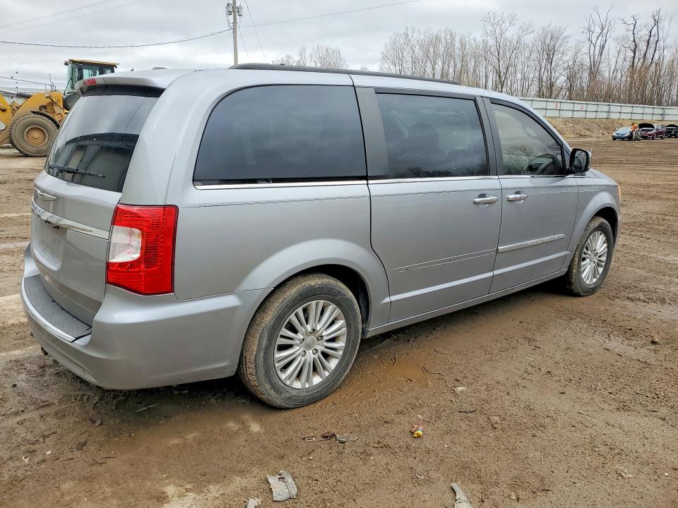 48040676 :رقم المزاد ، 2C4RC1CG0DR659768 vin ، 2013 Chrysler Town & Country مزاد بيع