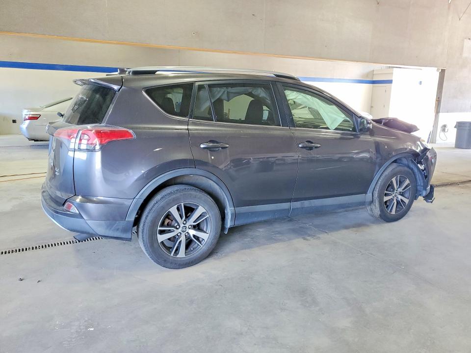 Продаж на аукціоні авто 2018 Toyota Rav4, vin: JTMRFREV3JJ746940, номер лоту: 49796036