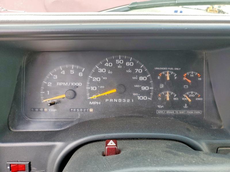 Продажа на аукционе авто 1999 Gmc Suburban, vin: 1GKFK16R9XJ786499, номер лота: 49921506